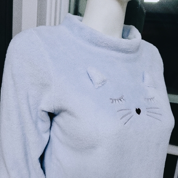 Gu | Catty Fluffy jumper 😻 - Picture 3 of 13